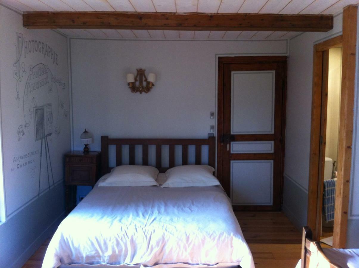 Bed and Breakfast La Ferme Des Vignes Hotot-en-Auge Екстер'єр фото